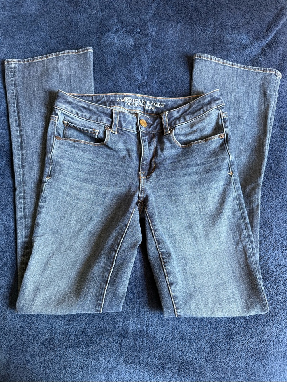 American Eagle Outfitters Women’s Medium Light Blue Bootcut Jeans